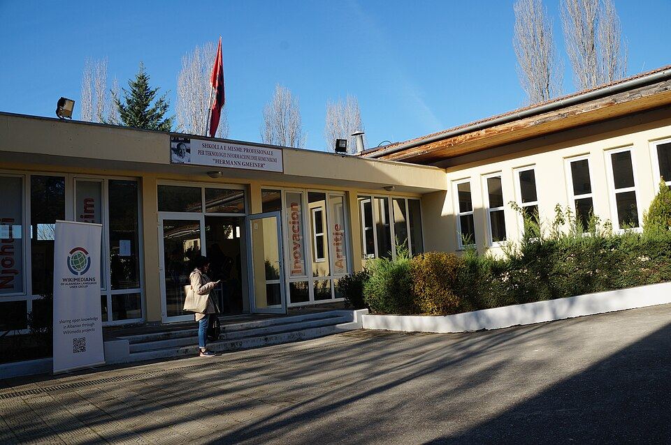Shkolla Profesionale TIK "Hermann Gmeiner"